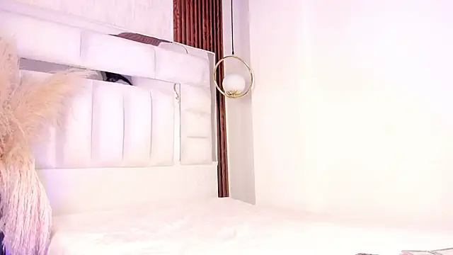 im tyra online show from November 16, 2025, 5:34 am