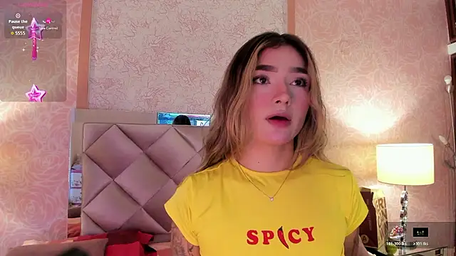 Snapshot of Arianavillada chatting on January 9, 2026, 3:24 am Arianavillada online show from January 9, 2026, 3:24 am