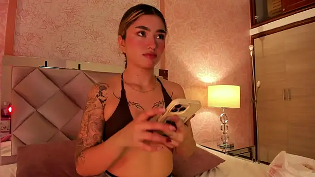 Snapshot of Arianavillada chatting on November 28, 2025, 3:28 am Arianavillada online show from November 28, 2025, 3:28 am