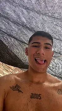santi latino online show from March 16, 2025, 4:34 pm