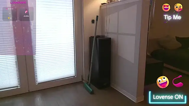 Hot ToyBoy6974 online show from March 11, 2025, 6:41 am