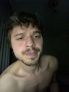 oguuxum online show from March 29, 2026, 10:44 pm