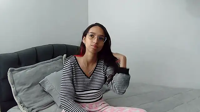 Katalleya jyj online show from January 18, 2026, 7:06 pm