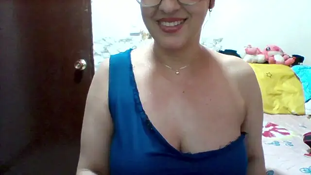 Snapshot of Alisson_brand chatting on October 8, 2025, 4:19 pm Alisson brand online show from October 8, 2025, 4:19 pm