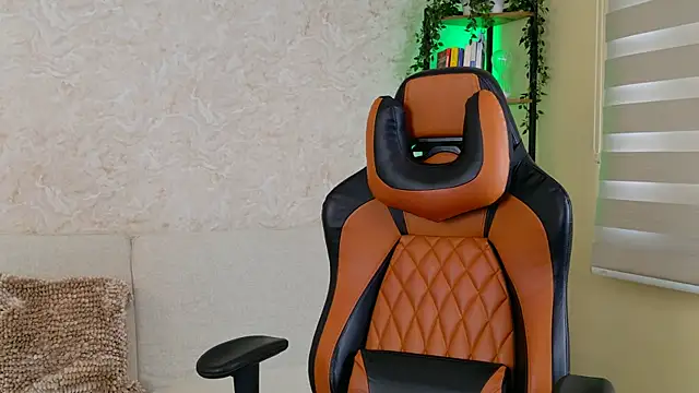 AdanReilly online show from January 10, 2025, 10:04 pm