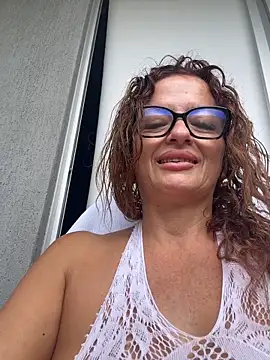 CioniWeiss online show from April 19, 2026, 8:22 pm