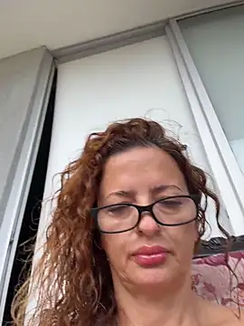 CioniWeiss online show from November 19, 2025, 12:05 pm