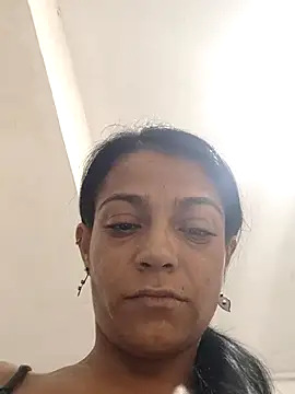 Snapshot of Hellen__4master chatting on November 4, 2025, 4:33 pm Hellen 4master online show from November 4, 2025, 4:33 pm