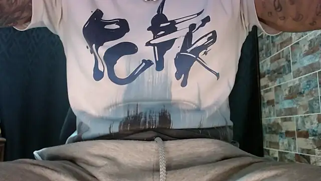 Snapshot of babyrecord1 chatting on February 7, 2025, 4:14 pm babyrecord1 online show from February 7, 2025, 4:14 pm