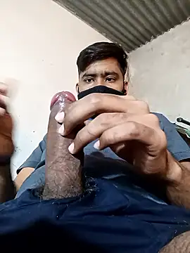 Snapshot of Pussy_lover_33 chatting on January 12, 2026, 4:19 am Pussy lover 33 online show from January 12, 2026, 4:19 am