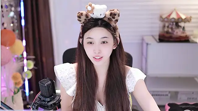 SleepArtist online show from November 13, 2025, 6:45 pm