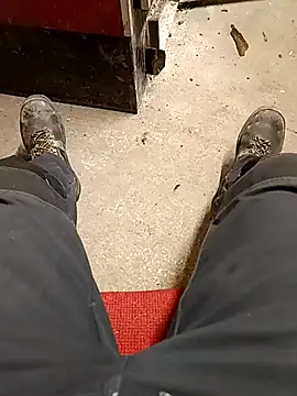 Snapshot of vadszex31 chatting on February 21, 2025, 10:28 am vadszex31 online show from February 21, 2025, 10:28 am