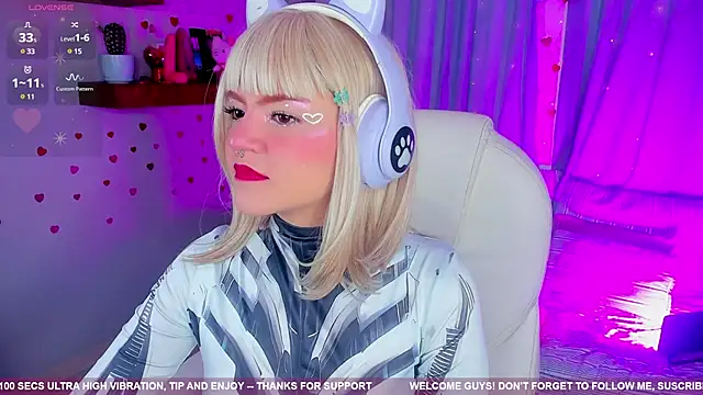 Tiny  Emmy online show from February 17, 2025, 3:33 pm