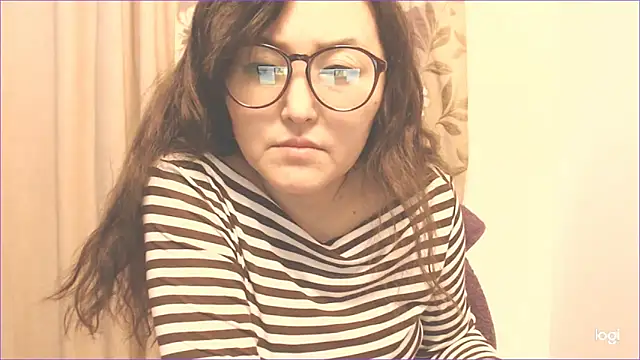 Snapshot of hrnyteacher chatting on March 8, 2025, 5:11 pm hrnyteacher online show from March 8, 2025, 5:11 pm