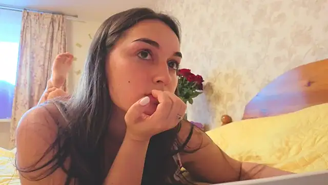 Snapshot of me_lissa_sun13 chatting on October 7, 2025, 7:42 am me lissa sun13 online show from October 7, 2025, 7:42 am