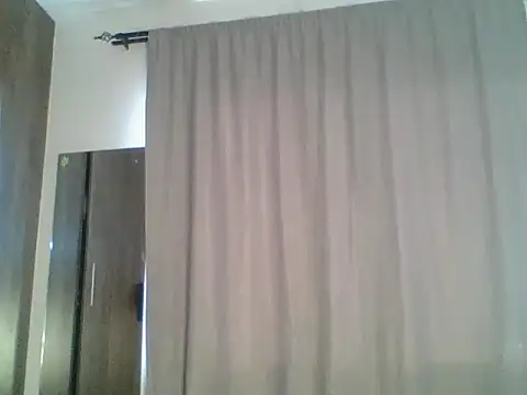 Snapshot of MissLilly1 chatting on October 2, 2025, 5:00 am MissLilly1 online show from October 2, 2025, 5:00 am