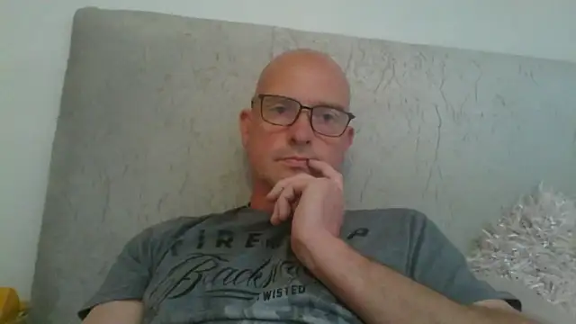 mrtickle0025 online show from April 22, 2026, 7:37 am