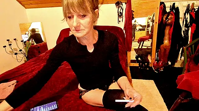 Hot Colettte online show from April 7, 2026, 10:22 pm