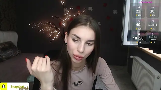 EmmyGreans online show from March 20, 2026, 12:50 pm