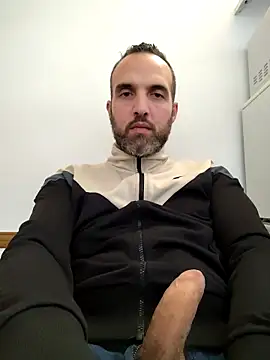 Snapshot of leon3875 chatting on September 26, 2025, 3:08 pm leon3875 online show from September 26, 2025, 3:08 pm