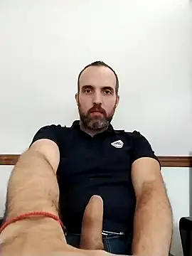 Snapshot of leon3875 chatting on January 3, 2025, 3:01 pm leon3875 online show from January 3, 2025, 3:01 pm