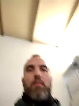 Snapshot of leon3875 chatting on October 1, 2025, 3:27 pm leon3875 online show from October 1, 2025, 3:27 pm