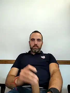 Snapshot of leon3875 chatting on February 6, 2025, 3:20 pm leon3875 online show from February 6, 2025, 3:20 pm