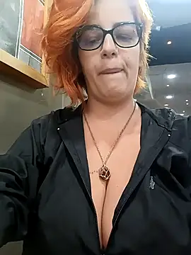 Escarlate4you  online show from October 22, 2025, 12:54 am