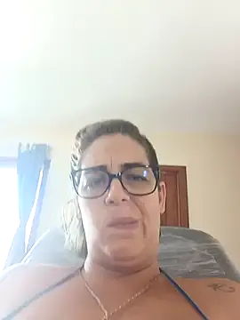 Snapshot of Escarlate4you_ chatting on March 1, 2025, 4:11 pm Escarlate4you online show from March 1, 2025, 4:11 pm