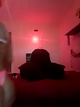 Snapshot of Escarlate4you_ chatting on September 20, 2025, 11:37 am Escarlate4you online show from September 20, 2025, 11:37 am
