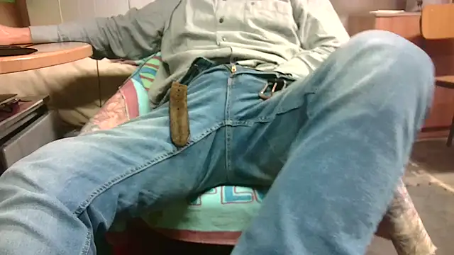 Giulio35 Pika online show from March 12, 2026, 4:00 pm