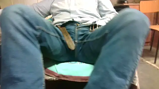 Snapshot of Giulio35_Pika chatting on February 19, 2026, 4:15 pm Giulio35 Pika online show from February 19, 2026, 4:15 pm