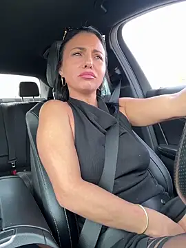 KimKelly13 online show from April 17, 2026, 6:49 am