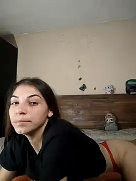 Snapshot of AntoniaHottie chatting on October 24, 2025, 7:51 am AntoniaHottie online show from October 24, 2025, 7:51 am