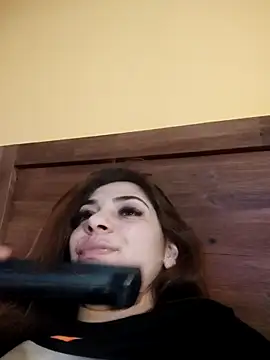 Snapshot of AntoniaHottie chatting on February 2, 2026, 3:33 pm AntoniaHottie online show from February 2, 2026, 3:33 pm