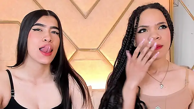 siara and zoe online show from December 18, 2025, 10:57 pm