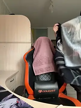 Julietta a online show from December 16, 2025, 7:56 am