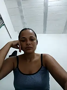 GiveLove1 online show from September 18, 2025, 7:11 am