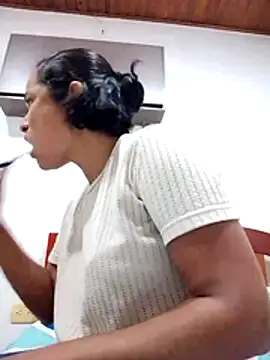 Snapshot of GiveLove1 chatting on February 8, 2026, 12:52 am GiveLove1 online show from February 8, 2026, 12:52 am