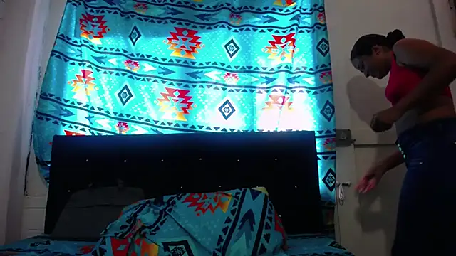 GiveLove1 online show from February 20, 2025, 3:30 pm