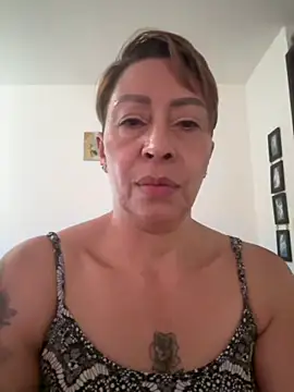 Snapshot of elmarsexydoll chatting on June 12, 2026, 8:39 pm elmarsexydoll online show from June 12, 2026, 8:39 pm