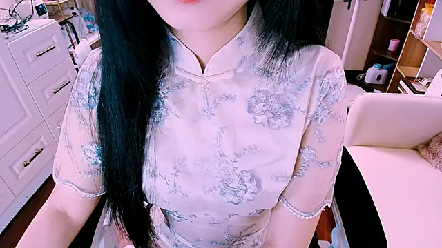 Snapshot of Lee_Mi chatting on February 17, 2026, 3:53 pm Lee Mi online show from February 17, 2026, 3:53 pm