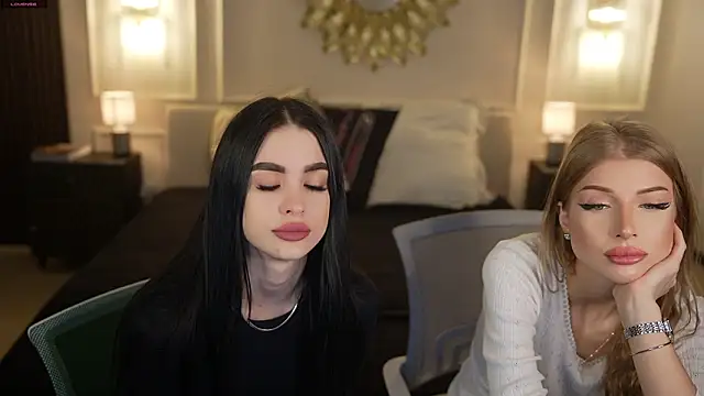 Snapshot of Tina_Breeze chatting on February 16, 2026, 8:24 am Tina Breeze online show from February 16, 2026, 8:24 am