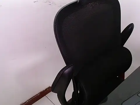 Snapshot of TopDaddy23 chatting on April 3, 2026, 2:01 pm TopDaddy23 online show from April 3, 2026, 2:01 pm