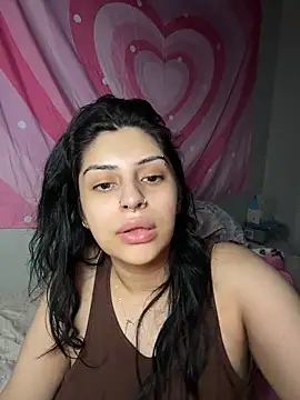 ThickerThanYoBitch online show from April 25, 2026, 9:01 am