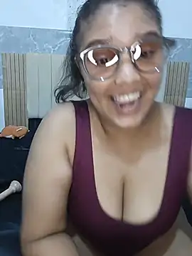 Danielaandximena online show from July 15, 2026, 3:57 am