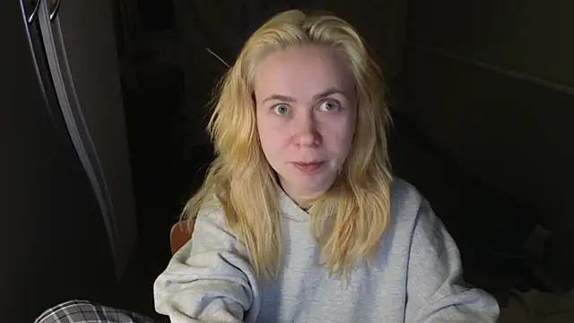 Riley Roo online show from January 6, 2026, 6:12 pm