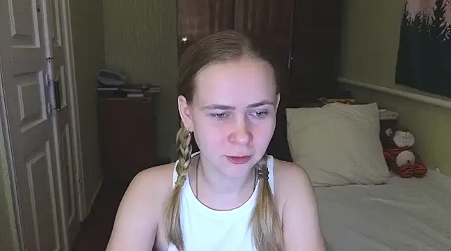 Riley Roo online show from February 14, 2025, 5:36 pm