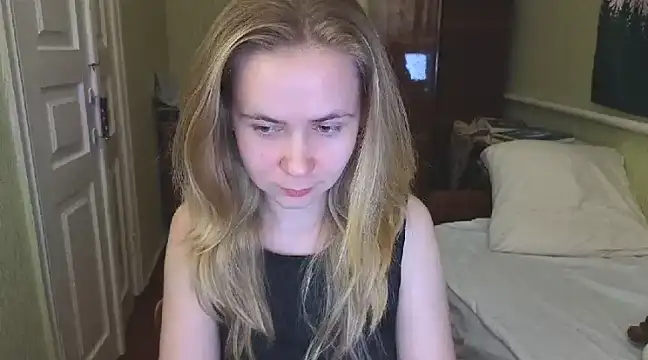 Riley Roo online show from February 23, 2025, 5:07 pm