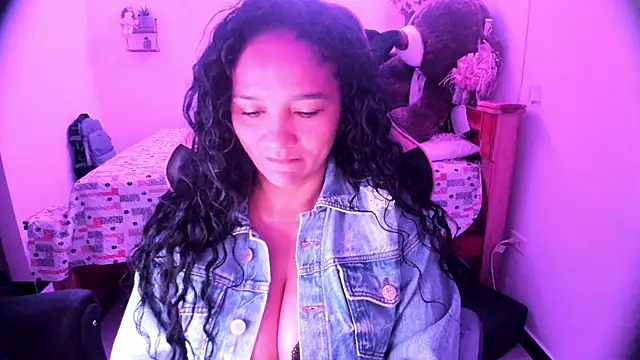 rayza mature 154 online show from November 1, 2025, 3:06 pm